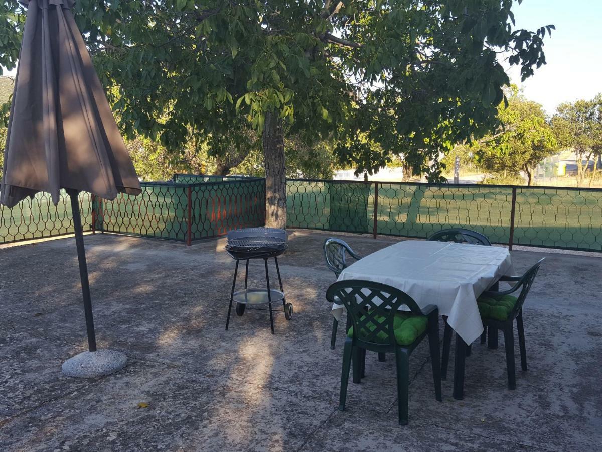 Vacation Home Ivan Kasic Екстер'єр фото