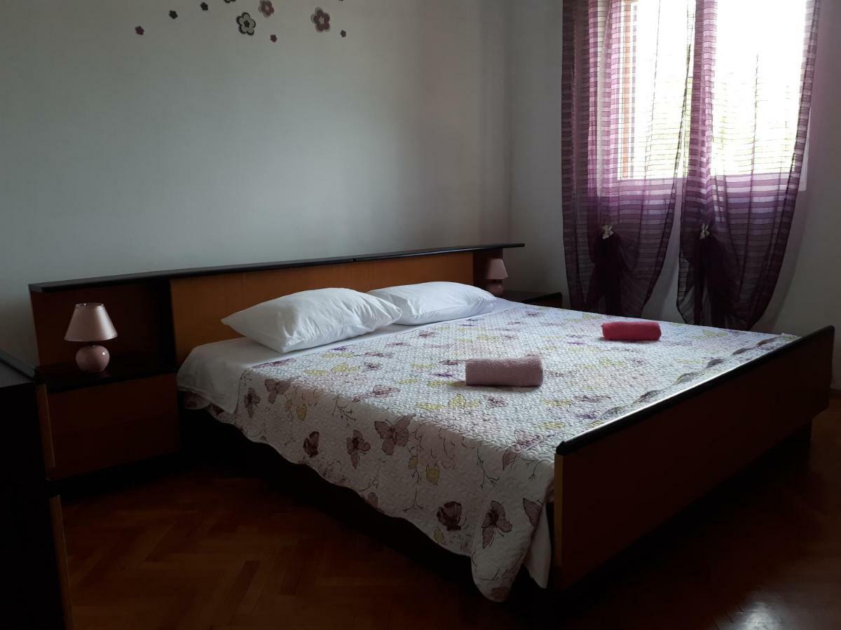 Vacation Home Ivan Kasic Екстер'єр фото